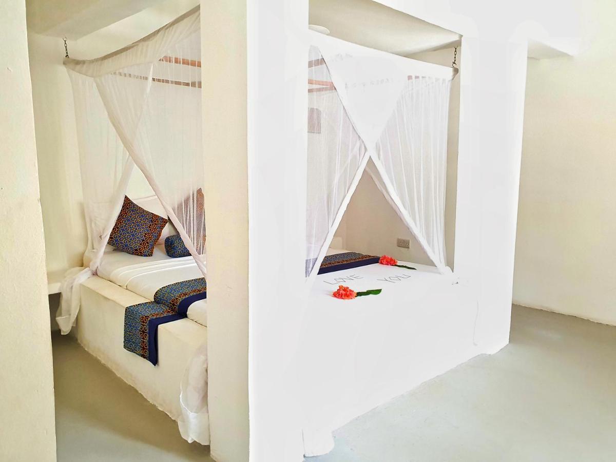 Blue Palm Zanzibar Bed & Breakfast Bwejuu Ngoại thất bức ảnh